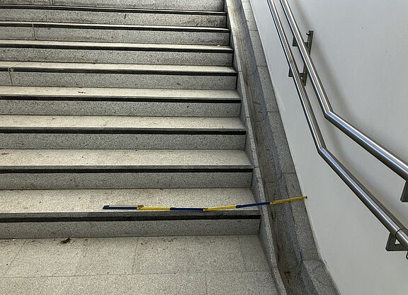 Schieberinne Treppe mit Schieberinne für Fahrräder