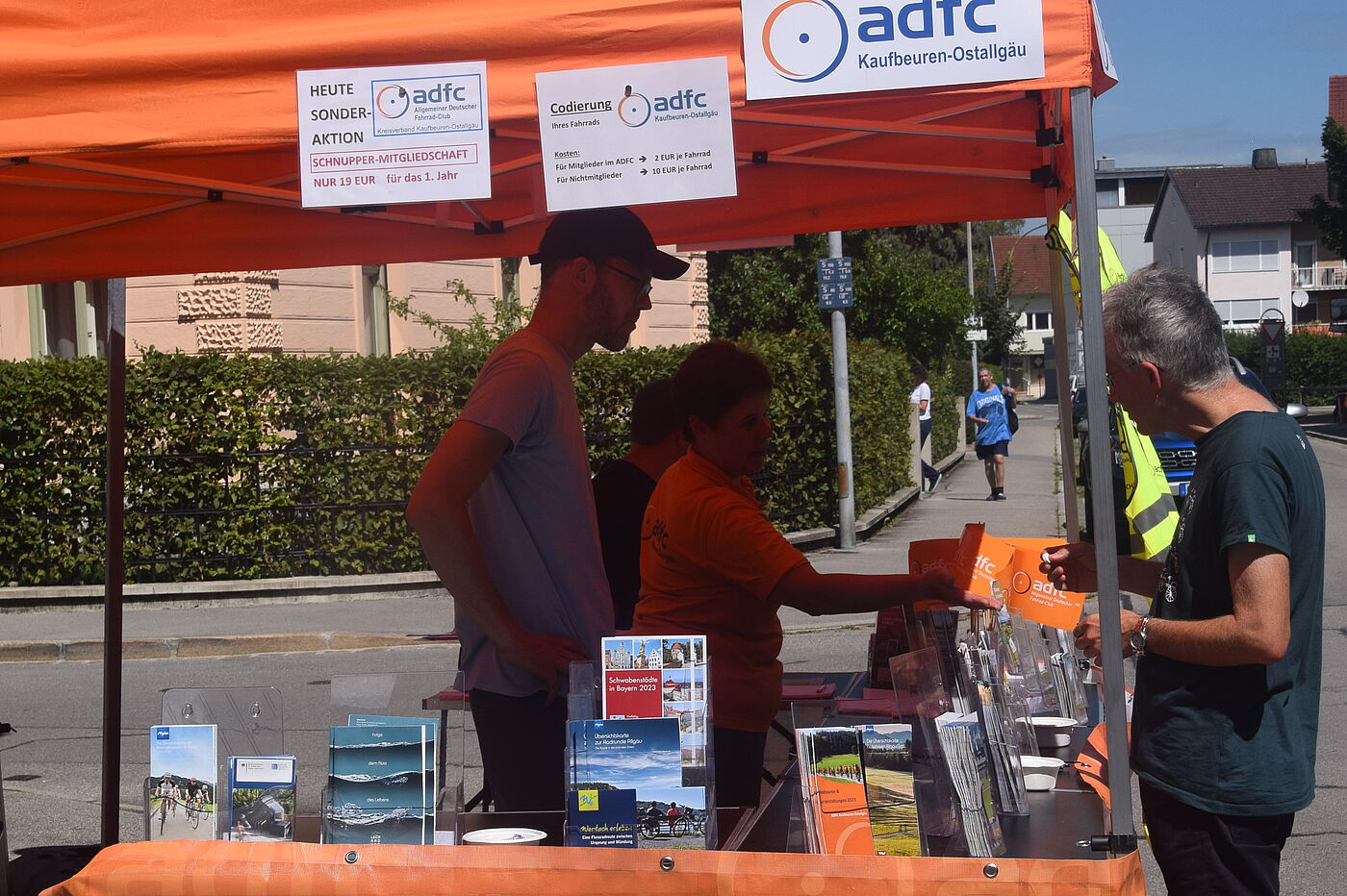 Gespräche Gespräch am ADFC Stand